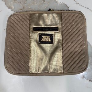 Juicy Couture Cream Ivory Tablet Laptop Zipper Case Holder